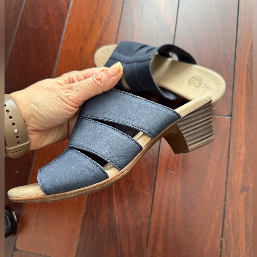 Clarks Navy Blue Comfort Slide Sandals – Size 10